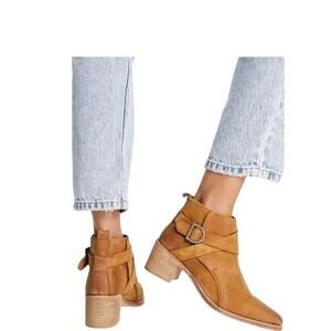 Free People Back Loop Leather Ankle Boots Tan Western Boho Chic, size 6 (36)